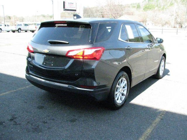 2018 Gray Chevrolet Equinox LT (2GNAXJEV1J6) with an 1.5L I-4 gasoline direct injection engine, Automatic transmission, located at 2443 Albert Pike, Hot Springs, AR, 71913, (501) 623-6255, 34.492222, -93.109993 - Photo#3