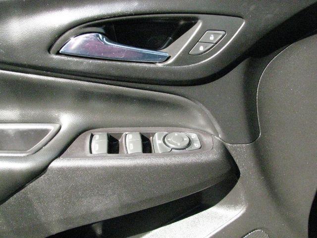 2018 Gray Chevrolet Equinox LT (2GNAXJEV1J6) with an 1.5L I-4 gasoline direct injection engine, Automatic transmission, located at 2443 Albert Pike, Hot Springs, AR, 71913, (501) 623-6255, 34.492222, -93.109993 - Photo#10