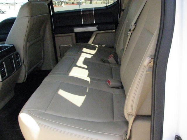 2015 White Ford F-150 LARIAT (1FTEW1CFXFK) with an 5L V-8 DOHC engine, Automatic transmission, located at 2443 Albert Pike, Hot Springs, AR, 71913, (501) 623-6255, 34.492222, -93.109993 - Photo#8