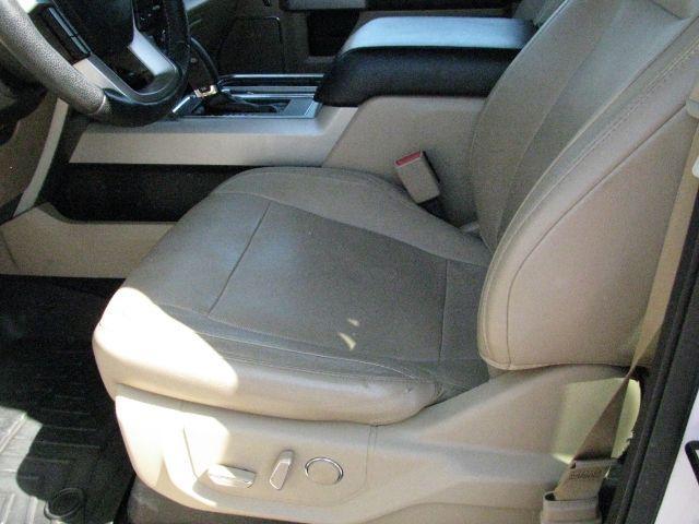 2015 White Ford F-150 LARIAT (1FTEW1CFXFK) with an 5L V-8 DOHC engine, Automatic transmission, located at 2443 Albert Pike, Hot Springs, AR, 71913, (501) 623-6255, 34.492222, -93.109993 - Photo#9