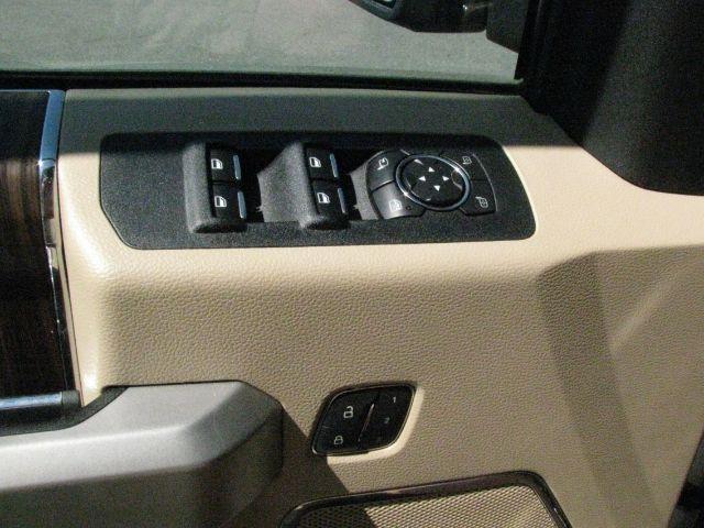 2015 White Ford F-150 LARIAT (1FTEW1CFXFK) with an 5L V-8 DOHC engine, Automatic transmission, located at 2443 Albert Pike, Hot Springs, AR, 71913, (501) 623-6255, 34.492222, -93.109993 - Photo#11