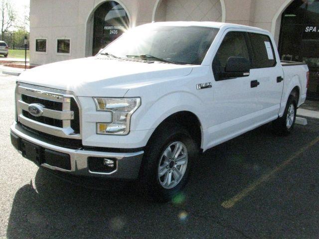 2015 White Ford F-150 XLT (1FTEW1C81FK) with an 3.5L V-6 DOHC engine, Automatic transmission, located at 2443 Albert Pike, Hot Springs, AR, 71913, (501) 623-6255, 34.492222, -93.109993 - Photo#6