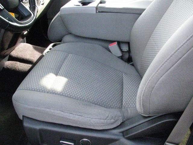 2015 White Ford F-150 XLT (1FTEW1C81FK) with an 3.5L V-6 DOHC engine, Automatic transmission, located at 2443 Albert Pike, Hot Springs, AR, 71913, (501) 623-6255, 34.492222, -93.109993 - Photo#9