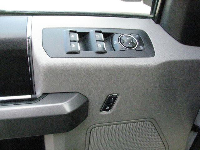 2015 White Ford F-150 XLT (1FTEW1C81FK) with an 3.5L V-6 DOHC engine, Automatic transmission, located at 2443 Albert Pike, Hot Springs, AR, 71913, (501) 623-6255, 34.492222, -93.109993 - Photo#11