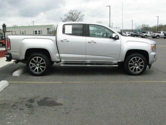 2018 Gray GMC Canyon Denali (1GTG6EEN9J1) with an 3.6L V-6 gasoline direct injection engine, Automatic transmission, located at 2443 Albert Pike, Hot Springs, AR, 71913, (501) 623-6255, 34.492222, -93.109993 - Photo#4