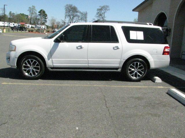 2016 White Ford Expedition EL XLT (1FMJK1HT6GE) with an EcoBoost 3.5L V-6 gasoline direct injection engine, Automatic transmission, located at 2443 Albert Pike, Hot Springs, AR, 71913, (501) 623-6255, 34.492222, -93.109993 - Photo#1