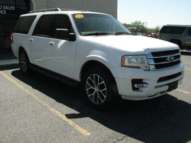 2016 White Ford Expedition EL XLT (1FMJK1HT6GE) with an EcoBoost 3.5L V-6 gasoline direct injection engine, Automatic transmission, located at 2443 Albert Pike, Hot Springs, AR, 71913, (501) 623-6255, 34.492222, -93.109993 - Photo#5