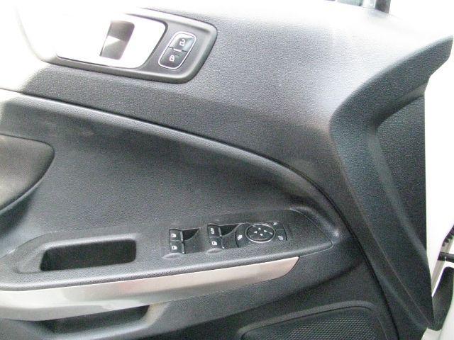 2018 White Ford EcoSport SE (MAJ6P1UL1JC) with an 2L I-4 gasoline direct injection engine, Automatic transmission, located at 2443 Albert Pike, Hot Springs, AR, 71913, (501) 623-6255, 34.492222, -93.109993 - Photo#10