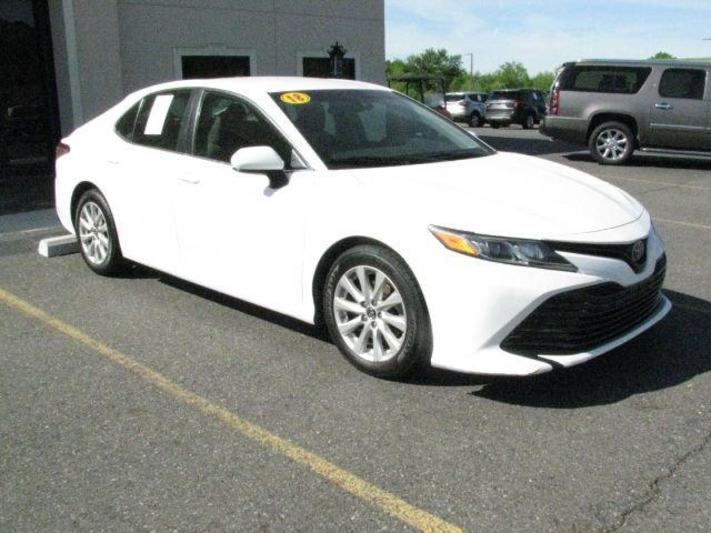 2018 White Toyota Camry LE (4T1B11HK1JU) with an 2.5L I-4 port/direct injection engine, Automatic transmission, located at 2443 Albert Pike, Hot Springs, AR, 71913, (501) 623-6255, 34.492222, -93.109993- Photo#0
