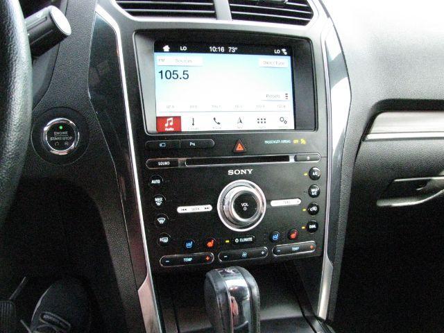 2017 Brown Ford Explorer Limited (1FM5K7F82HG) with an EcoBoost 2.3L I-4 gasoline direct injection engine, Automatic transmission, located at 2443 Albert Pike, Hot Springs, AR, 71913, (501) 623-6255, 34.492222, -93.109993 - Photo#9