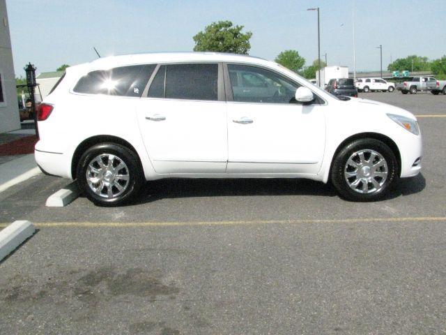2016 White Buick Enclave Leather (5GAKRBKD7GJ) with an 3.6L V-6 gasoline direct injection engine, Automatic transmission, located at 2443 Albert Pike, Hot Springs, AR, 71913, (501) 623-6255, 34.492222, -93.109993 - Photo#1