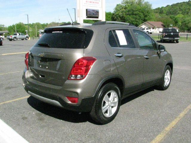 2020 Beige Chevrolet Trax FWD LT (KL7CJLSB8LB) with an ECOTEC 1.4L I-4 DOHC engine, Automatic transmission, located at 2443 Albert Pike, Hot Springs, AR, 71913, (501) 623-6255, 34.492222, -93.109993 - Photo#2