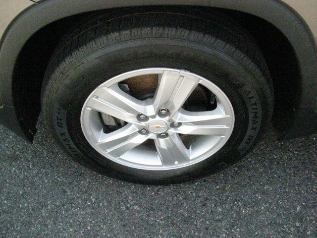 2020 Beige Chevrolet Trax FWD LT (KL7CJLSB8LB) with an ECOTEC 1.4L I-4 DOHC engine, Automatic transmission, located at 2443 Albert Pike, Hot Springs, AR, 71913, (501) 623-6255, 34.492222, -93.109993 - Photo#6