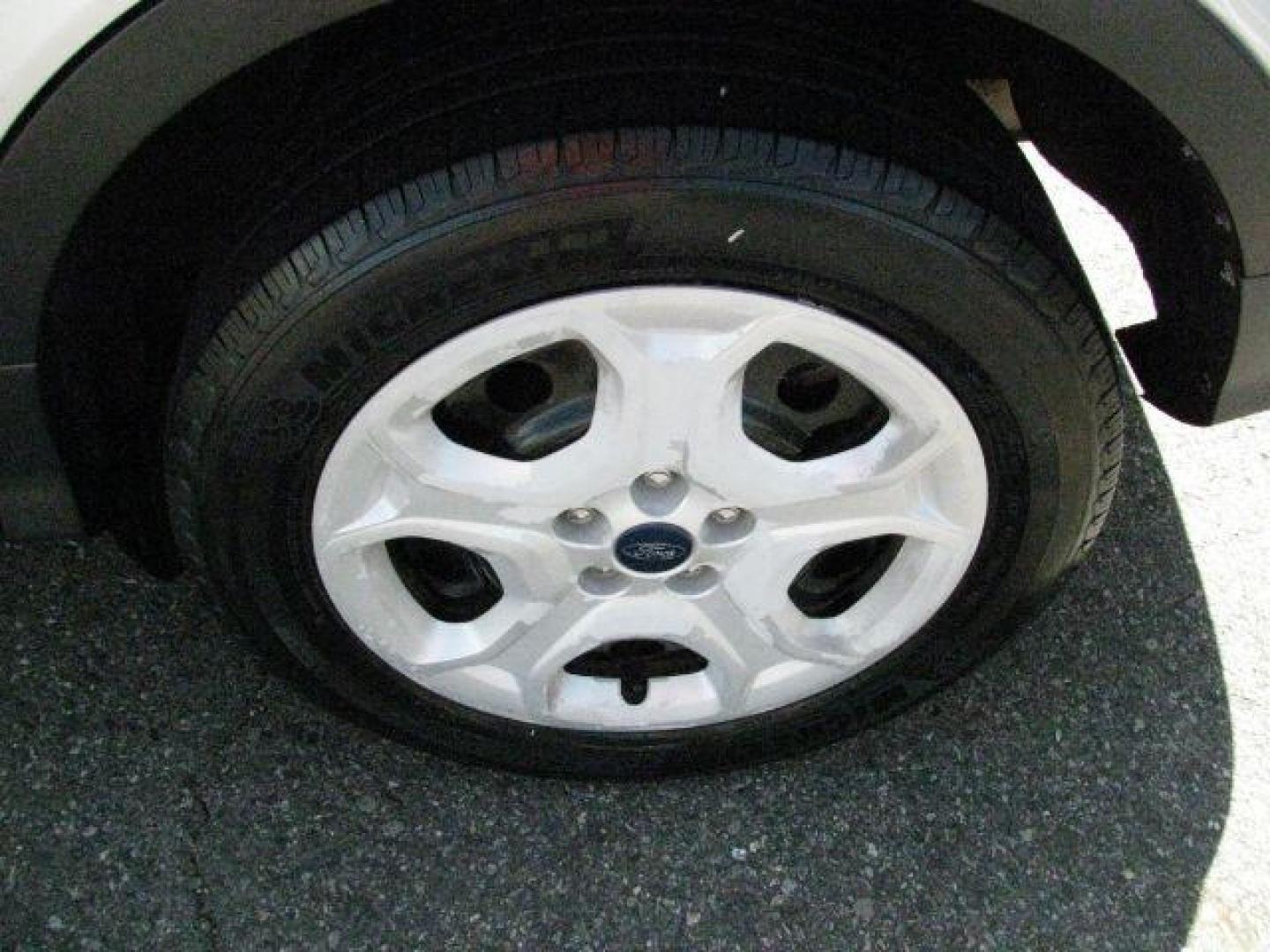 2018 Silver Ford Escape S (1FMCU0F74JU) with an Duratec 2.5L I-4 DOHC engine, Automatic transmission, located at 2443 Albert Pike, Hot Springs, AR, 71913, (501) 623-6255, 34.492222, -93.109993- Photo#6