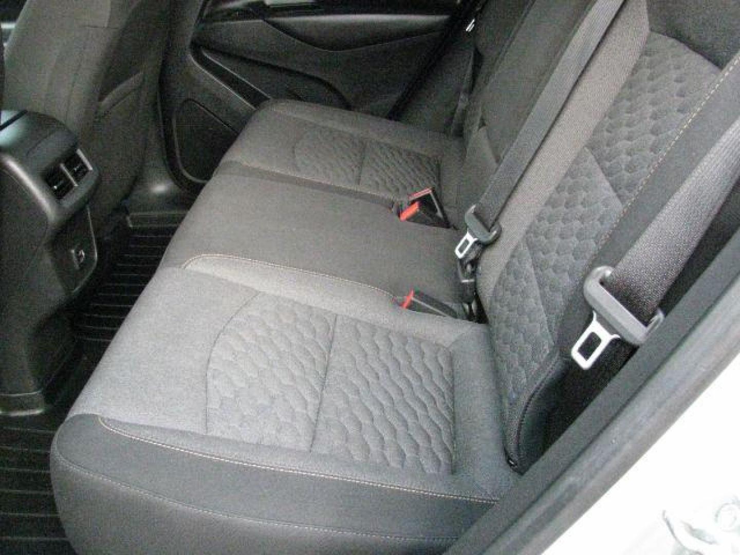2020 Silver Chevrolet Equinox FWD LT 1.5L Turbo (3GNAXKEV1LS) with an 1.5L I-4 gasoline direct injection engine, Automatic transmission, located at 2443 Albert Pike, Hot Springs, AR, 71913, (501) 623-6255, 34.492222, -93.109993- Photo#7