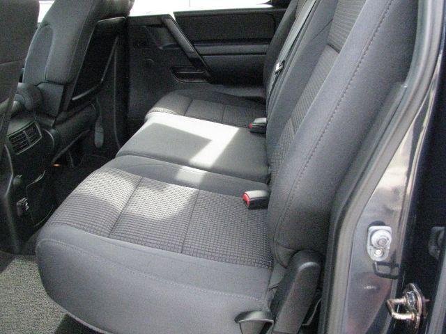 2013 Gray Nissan Titan SV (1N6BA0EC2DN) with an Endurance 5.6L V-8 DOHC engine, Automatic transmission, located at 2443 Albert Pike, Hot Springs, AR, 71913, (501) 623-6255, 34.492222, -93.109993 - Photo#7