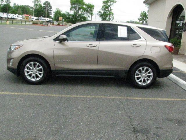 2019 Brown Chevrolet Equinox LT (2GNAXKEV7K6) with an 1.5L I-4 gasoline direct injection engine, Automatic transmission, located at 2443 Albert Pike, Hot Springs, AR, 71913, (501) 623-6255, 34.492222, -93.109993 - Photo#1