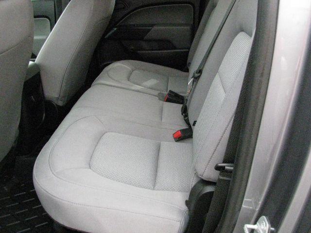 2019 Gray Chevrolet Colorado WT (1GCGSBEA3K1) with an 2.5L I-4 gasoline direct injection engine, Automatic transmission, located at 2443 Albert Pike, Hot Springs, AR, 71913, (501) 623-6255, 34.492222, -93.109993 - Photo#8