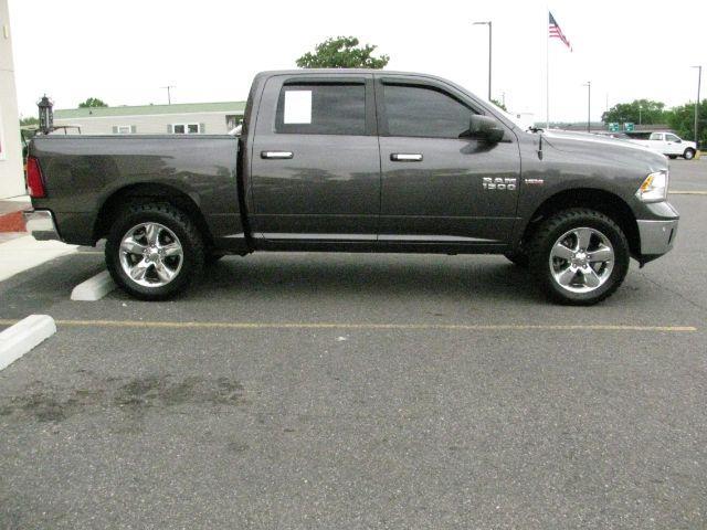 2016 Gray Ram 1500 Big Horn (1C6RR7LT4GS) with an HEMI 5.7L V-8 variable valve control engine, Automatic transmission, located at 2443 Albert Pike, Hot Springs, AR, 71913, (501) 623-6255, 34.492222, -93.109993 - Photo#4