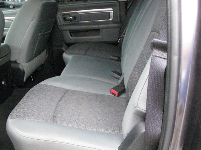 2016 Gray Ram 1500 Big Horn (1C6RR7LT4GS) with an HEMI 5.7L V-8 variable valve control engine, Automatic transmission, located at 2443 Albert Pike, Hot Springs, AR, 71913, (501) 623-6255, 34.492222, -93.109993 - Photo#7