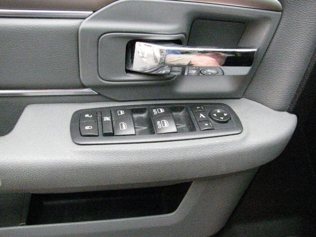 2016 Gray Ram 1500 Big Horn (1C6RR7LT4GS) with an HEMI 5.7L V-8 variable valve control engine, Automatic transmission, located at 2443 Albert Pike, Hot Springs, AR, 71913, (501) 623-6255, 34.492222, -93.109993 - Photo#10