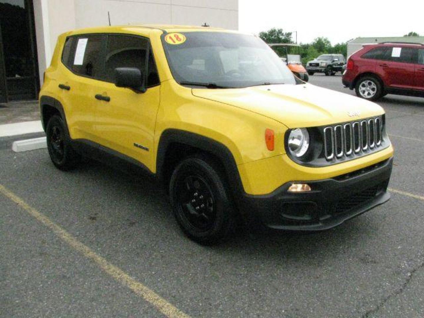 2018 Yellow Jeep Renegade Sport FWD (ZACCJAABXJP) with an Tigershark MultiAir 2.4L I-4 variable valve contro engine, Automatic transmission, located at 2443 Albert Pike, Hot Springs, AR, 71913, (501) 623-6255, 34.492222, -93.109993- Photo#5