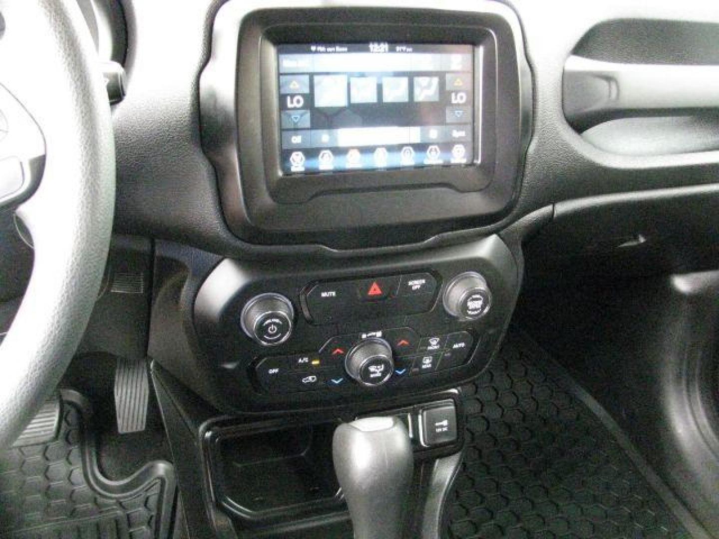 2018 Yellow Jeep Renegade Sport FWD (ZACCJAABXJP) with an Tigershark MultiAir 2.4L I-4 variable valve contro engine, Automatic transmission, located at 2443 Albert Pike, Hot Springs, AR, 71913, (501) 623-6255, 34.492222, -93.109993- Photo#9