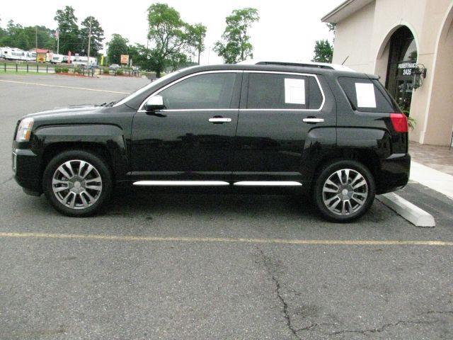 2016 Black GMC Terrain Denali (2GKFLVE32G6) with an 3.6L V-6 gasoline direct injection engine, Automatic transmission, located at 2443 Albert Pike, Hot Springs, AR, 71913, (501) 623-6255, 34.492222, -93.109993 - Photo#1