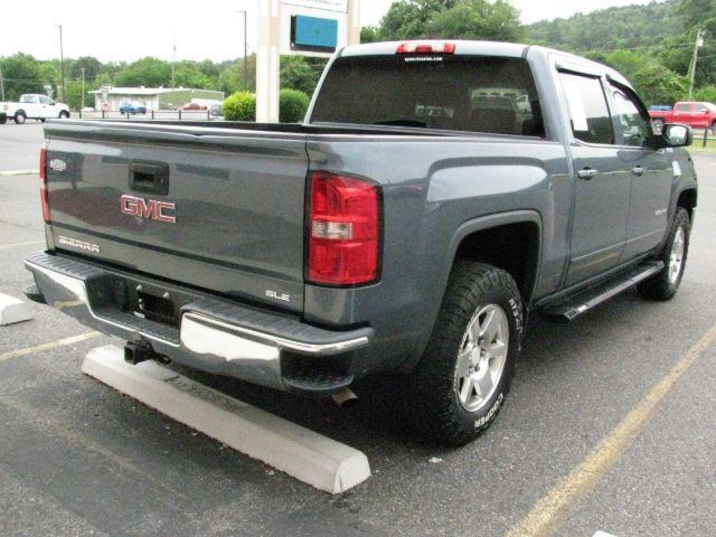 2014 Gray GMC Sierra 1500 SLE (3GTU2UEC6EG) with an EcoTec3 5.3L V-8 gasoline direct injection engine, Automatic transmission, located at 2443 Albert Pike, Hot Springs, AR, 71913, (501) 623-6255, 34.492222, -93.109993 - Photo#3