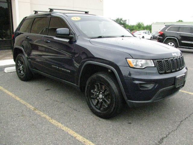 2018 Blue Jeep Grand Cherokee Laredo E 4x2 (1C4RJEAG2JC) with an Pentastar 3.6L V-6 DOHC engine, Automatic transmission, located at 2443 Albert Pike, Hot Springs, AR, 71913, (501) 623-6255, 34.492222, -93.109993- Photo#5