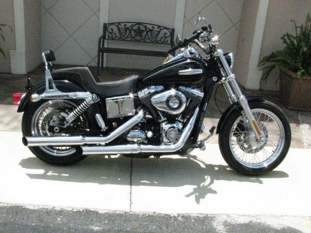 2010 Black Harley-Davidson Dyna Super Glide Custom Dyna Super Glide (1HD1GV419AC) with an 1584cc engine, Manual transmission, located at 2443 Albert Pike, Hot Springs, AR, 71913, (501) 623-6255, 34.492222, -93.109993- Photo#2