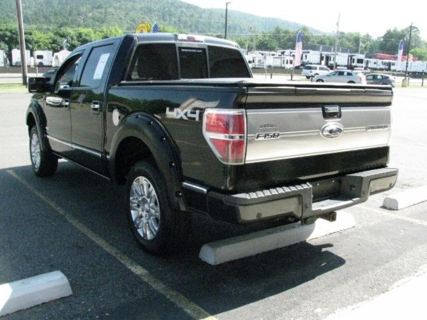 2011 Black Ford F-150 XLT | FX4 | LARIAT | King Ranch | Platinum (1FTFW1ET9BF) with an EcoBoost 3.5L V-6 gasoline direct injection engine, Automatic transmission, located at 2443 Albert Pike, Hot Springs, AR, 71913, (501) 623-6255, 34.492222, -93.109993- Photo#3