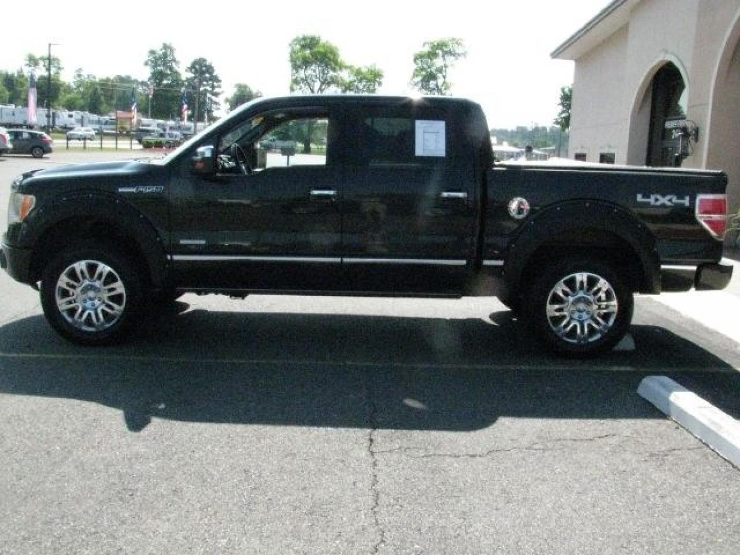 2011 Black Ford F-150 XLT | FX4 | LARIAT | King Ranch | Platinum (1FTFW1ET9BF) with an EcoBoost 3.5L V-6 gasoline direct injection engine, Automatic transmission, located at 2443 Albert Pike, Hot Springs, AR, 71913, (501) 623-6255, 34.492222, -93.109993- Photo#4