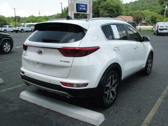 2017 White Kia Sportage SX Turbo (KNDPR3A64H7) with an 2L I-4 gasoline direct injection engine, Automatic transmission, located at 2443 Albert Pike, Hot Springs, AR, 71913, (501) 623-6255, 34.492222, -93.109993- Photo#3
