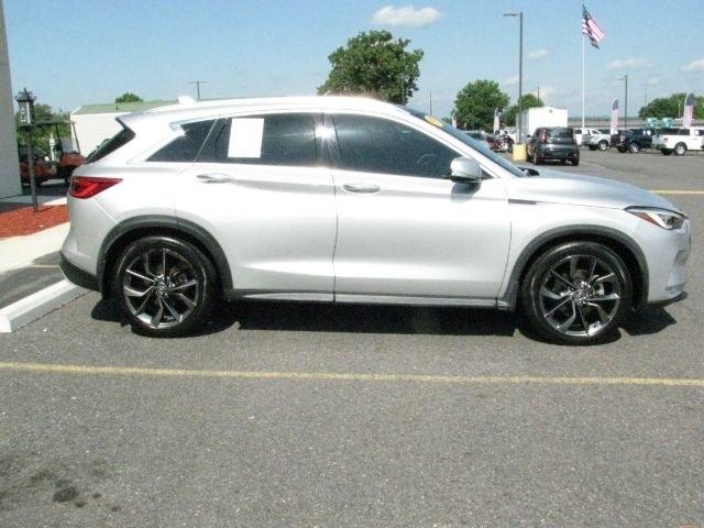 2019 Silver INFINITI QX50 ESSENTIAL (3PCAJ5M35KF) with an VC-Turbo 2L I-4 port/direct injection engine, CVT transmission, located at 2443 Albert Pike, Hot Springs, AR, 71913, (501) 623-6255, 34.492222, -93.109993- Photo#1