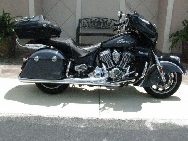 2021 Blue / Gray Indian Roadmaster Roadmaster (56KTRABB4M3) with an 1890cc engine, Manual transmission, located at 2443 Albert Pike, Hot Springs, AR, 71913, (501) 623-6255, 34.492222, -93.109993- Photo#0