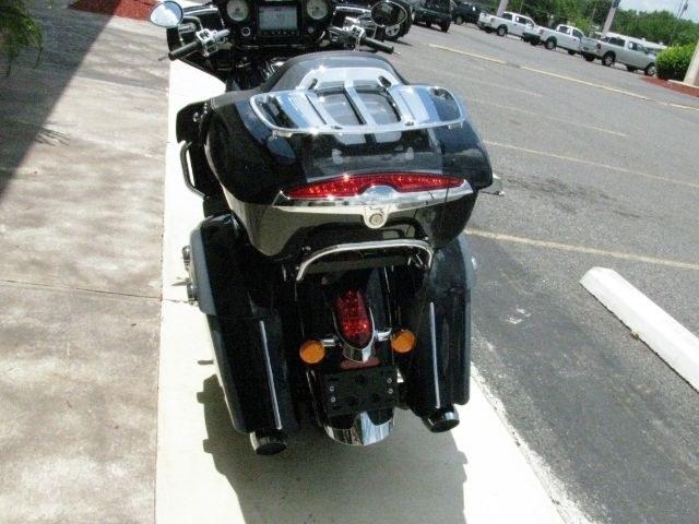 2021 Blue / Gray Indian Roadmaster Roadmaster (56KTRABB4M3) with an 1890cc engine, Manual transmission, located at 2443 Albert Pike, Hot Springs, AR, 71913, (501) 623-6255, 34.492222, -93.109993- Photo#3
