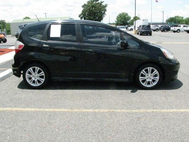 2010 Black Honda Fit Sport (JHMGE8H4XAS) with an 1.5L I-4 i-VTEC variable valve control engine, Automatic transmission, located at 2443 Albert Pike, Hot Springs, AR, 71913, (501) 623-6255, 34.492222, -93.109993- Photo#1