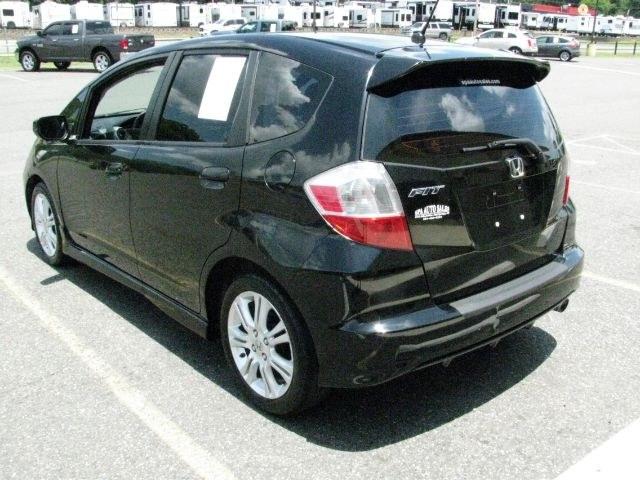 2010 Black Honda Fit Sport (JHMGE8H4XAS) with an 1.5L I-4 i-VTEC variable valve control engine, Automatic transmission, located at 2443 Albert Pike, Hot Springs, AR, 71913, (501) 623-6255, 34.492222, -93.109993- Photo#3