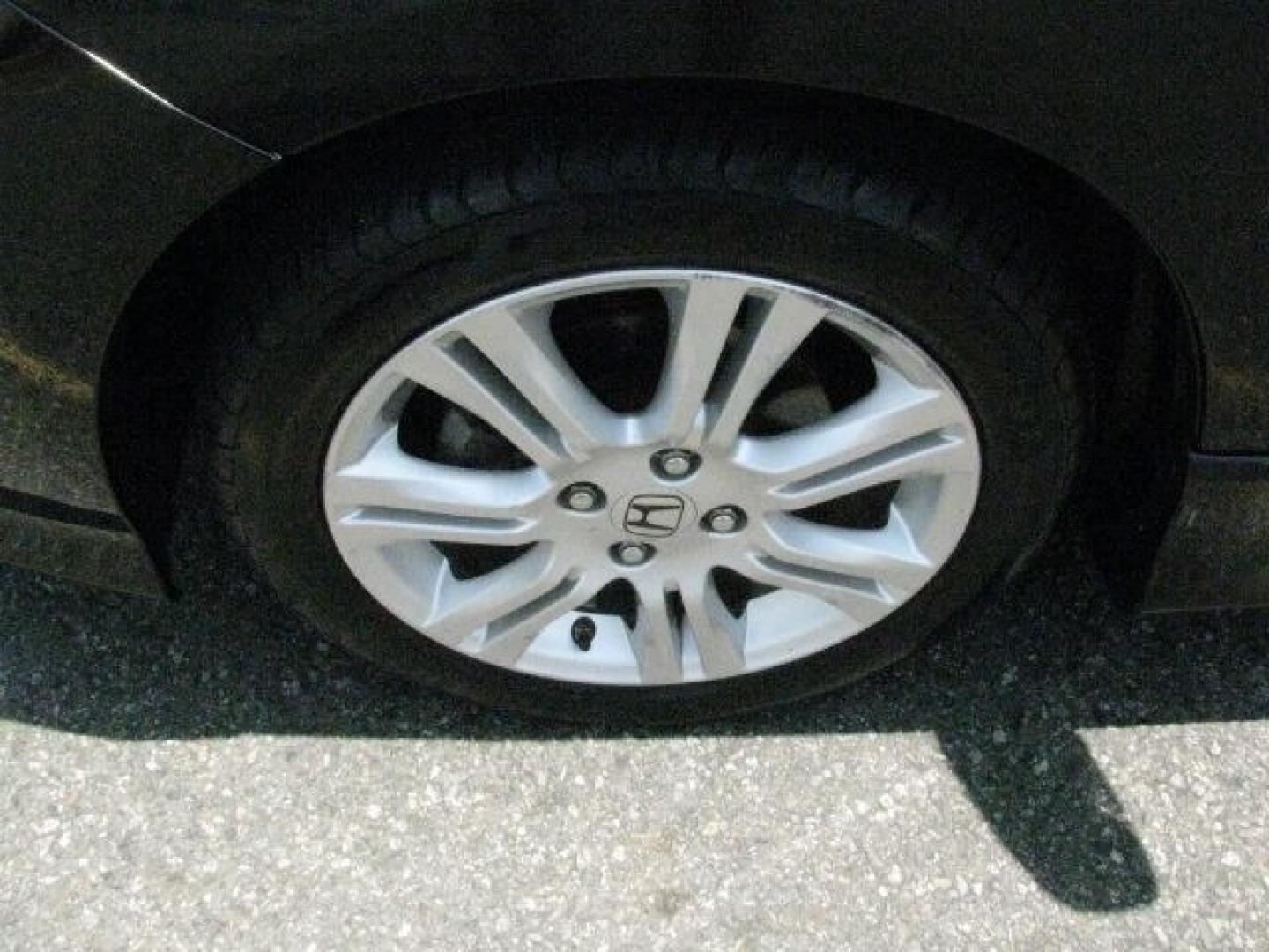 2010 Black Honda Fit Sport (JHMGE8H4XAS) with an 1.5L I-4 i-VTEC variable valve control engine, Automatic transmission, located at 2443 Albert Pike, Hot Springs, AR, 71913, (501) 623-6255, 34.492222, -93.109993- Photo#6