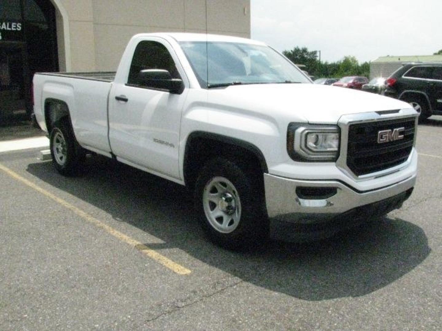 2017 White GMC Sierra 1500 WT (1GTN1LEH5HZ) with an 4.3L engine, Automatic transmission, located at 2443 Albert Pike, Hot Springs, AR, 71913, (501) 623-6255, 34.492222, -93.109993- Photo#5