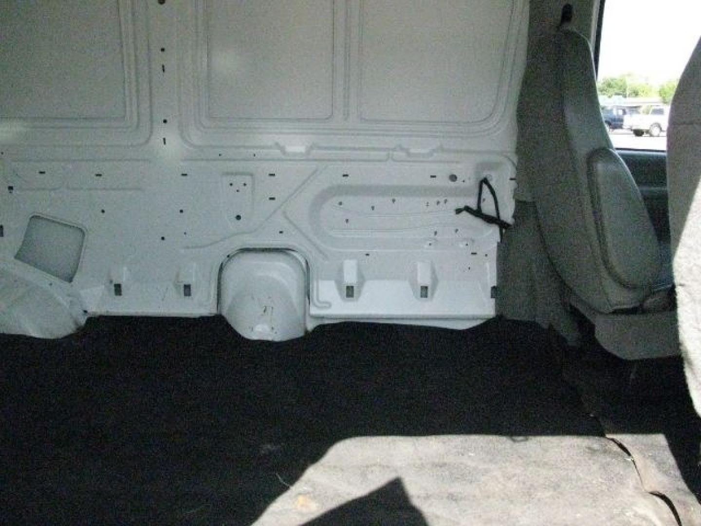 2007 White Ford E-150 Commercial | Recreational (1FTNE14W37D) with an Triton 4.6L V-8 regular unleaded engine, Automatic transmission, located at 2443 Albert Pike, Hot Springs, AR, 71913, (501) 623-6255, 34.492222, -93.109993- Photo#6