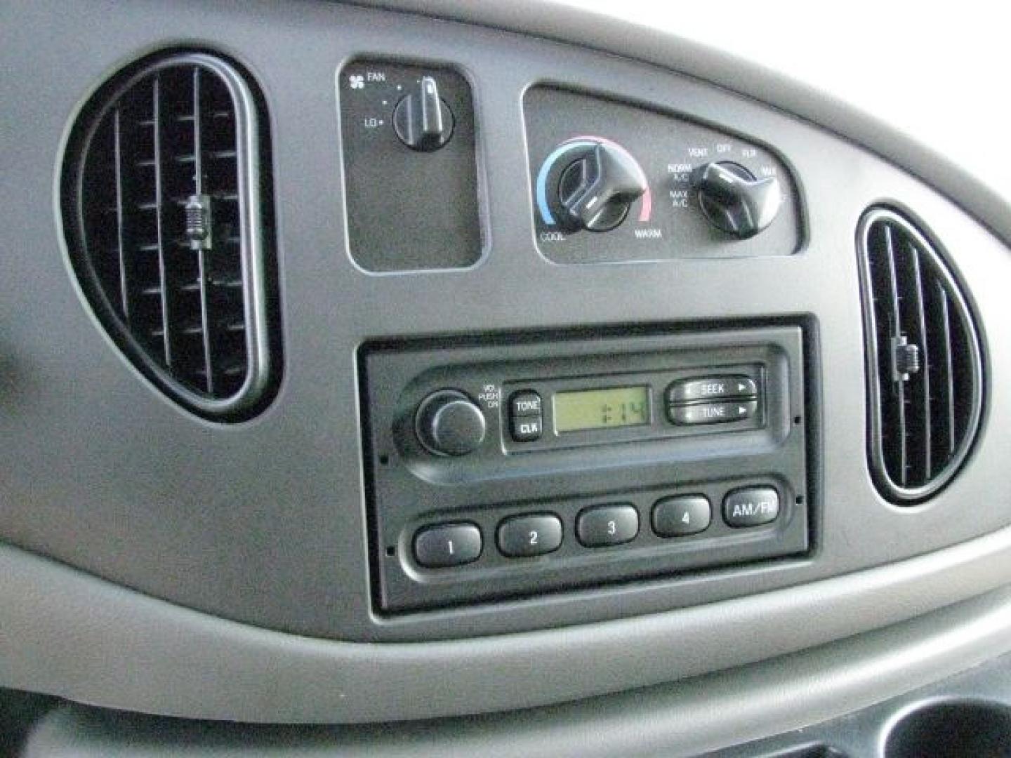 2007 White Ford E-150 Commercial | Recreational (1FTNE14W37D) with an Triton 4.6L V-8 regular unleaded engine, Automatic transmission, located at 2443 Albert Pike, Hot Springs, AR, 71913, (501) 623-6255, 34.492222, -93.109993- Photo#9