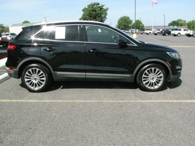 2016 Black Lincoln MKC Reserve (5LMCJ3C9XGU) with an EcoBoost 2L I-4 gasoline direct injection engine, Automatic transmission, located at 2443 Albert Pike, Hot Springs, AR, 71913, (501) 623-6255, 34.492222, -93.109993- Photo#1