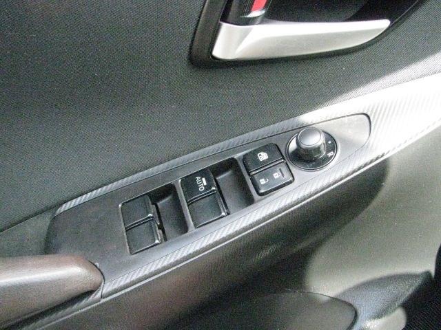 2019 White Toyota Yaris Sedan LE (3MYDLBYV1KY) with an 1.5L I-4 gasoline direct injection engine, Automatic transmission, located at 2443 Albert Pike, Hot Springs, AR, 71913, (501) 623-6255, 34.492222, -93.109993- Photo#10
