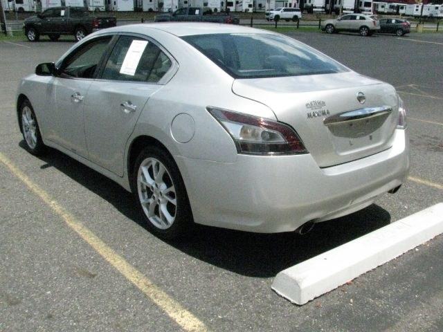2012 Silver Nissan Maxima 3.5 S (1N4AA5APXCC) with an VQ 3.5L V-6 DOHC engine, CVT transmission, located at 2443 Albert Pike, Hot Springs, AR, 71913, (501) 623-6255, 34.492222, -93.109993- Photo#2