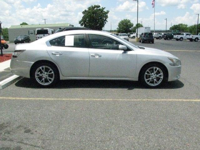 2012 Silver Nissan Maxima 3.5 S (1N4AA5APXCC) with an VQ 3.5L V-6 DOHC engine, CVT transmission, located at 2443 Albert Pike, Hot Springs, AR, 71913, (501) 623-6255, 34.492222, -93.109993- Photo#4