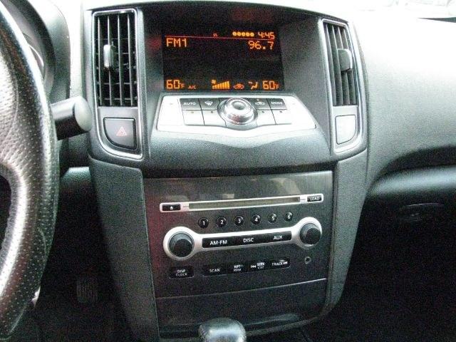 2012 Silver Nissan Maxima 3.5 S (1N4AA5APXCC) with an VQ 3.5L V-6 DOHC engine, CVT transmission, located at 2443 Albert Pike, Hot Springs, AR, 71913, (501) 623-6255, 34.492222, -93.109993- Photo#9