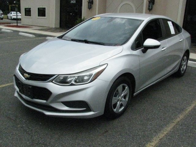 photo of 2017 Chevrolet Cruze LS Auto