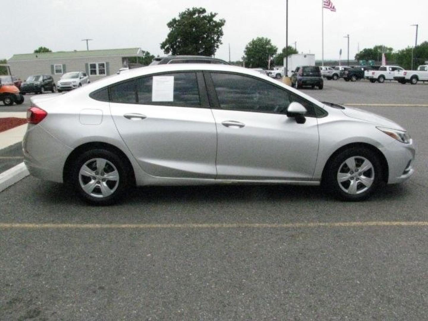 2017 Silver Chevrolet Cruze LS Auto (3G1BC5SM6HS) with an 1.4L I-4 gasoline direct injection engine, Automatic transmission, located at 2443 Albert Pike, Hot Springs, AR, 71913, (501) 623-6255, 34.492222, -93.109993- Photo#4